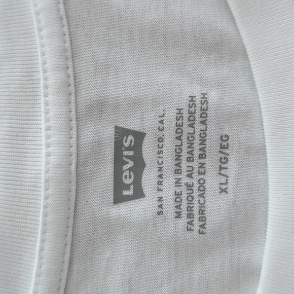 Levi's T-Shirt - Picture 3 of 5